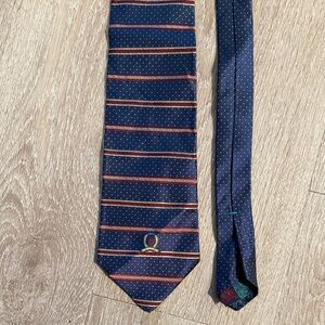 Tommy Hilfiger Blue and Gold Striped Tie